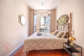 Beautiful Flat Near Plaza Merced